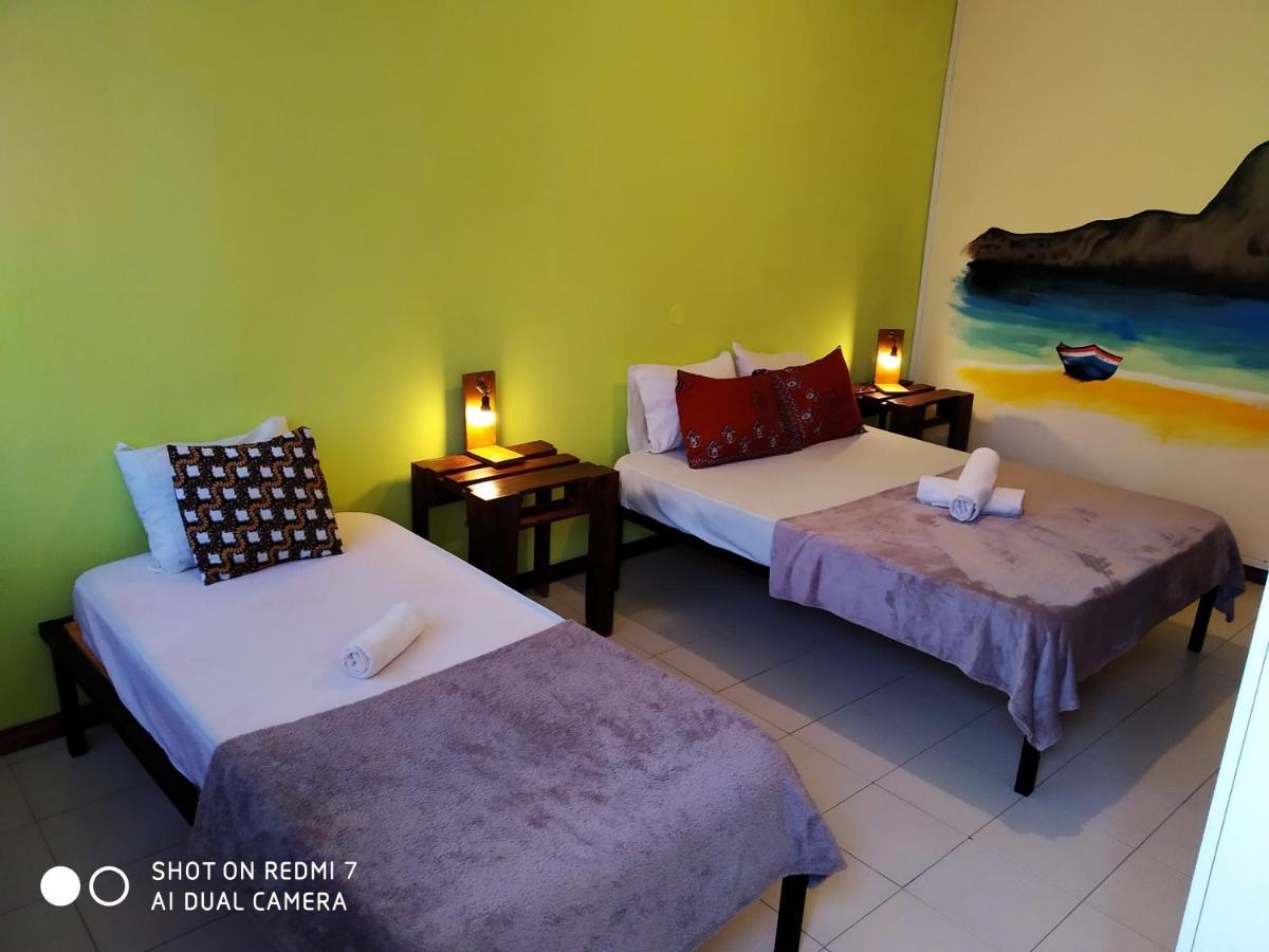 Praiadise Hostel Vila Nova Ngoại thất bức ảnh
